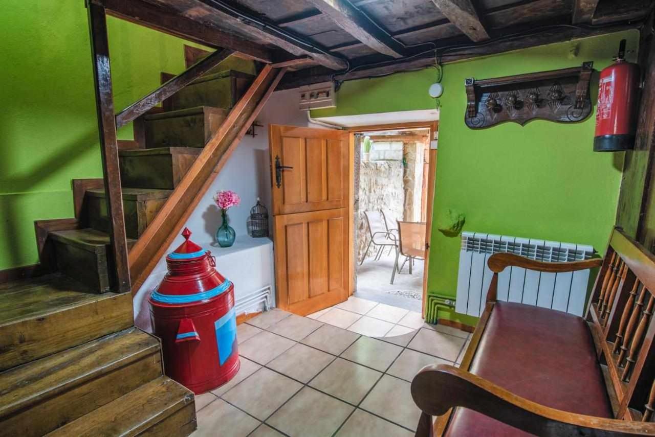 Casa Rural La Carrozal Senda Del Oso Orelleiru Eksteriør billede