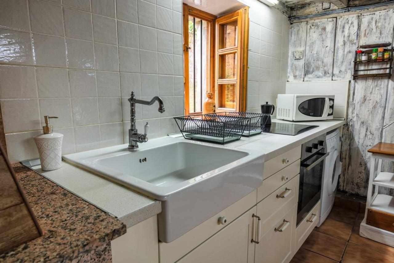 Casa Rural La Carrozal Senda Del Oso Orelleiru Eksteriør billede