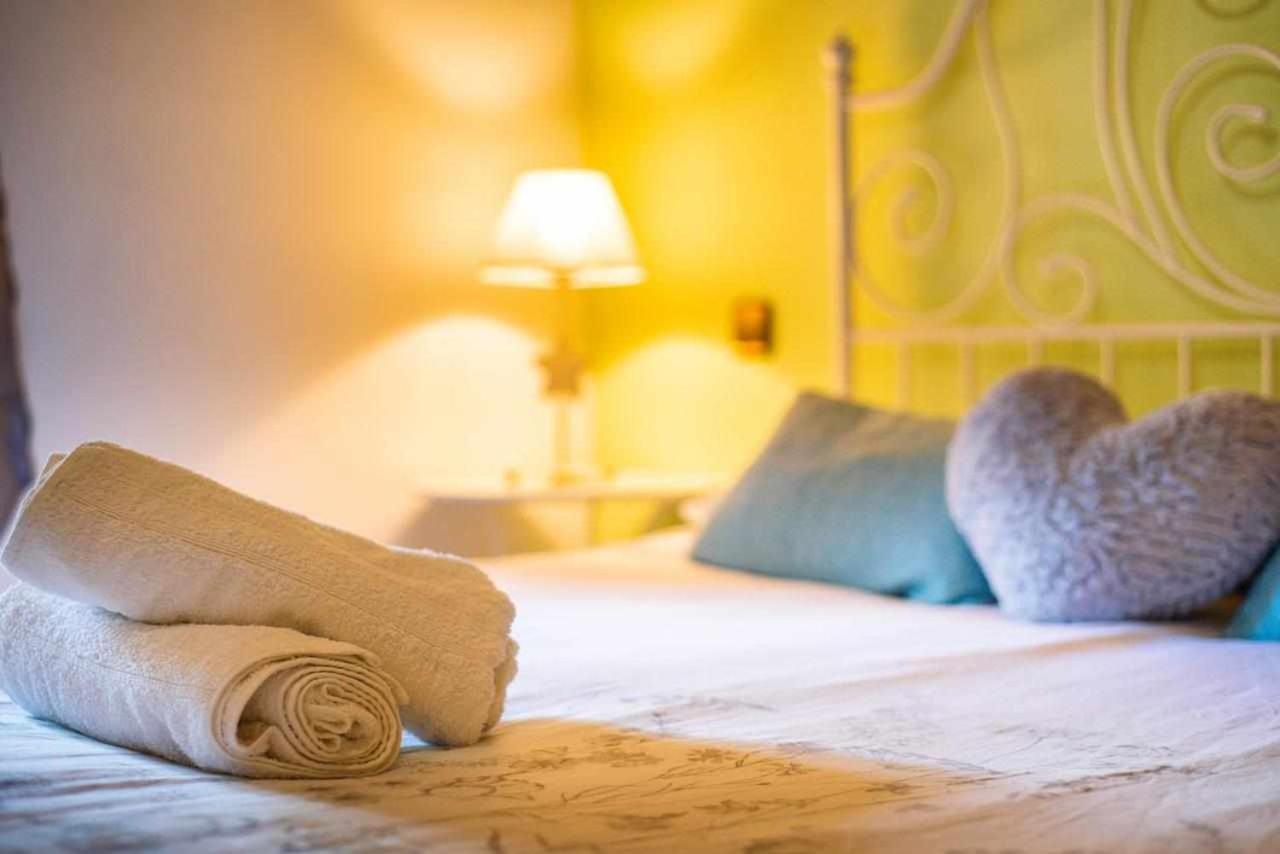 Casa Rural La Carrozal Senda Del Oso Orelleiru Eksteriør billede